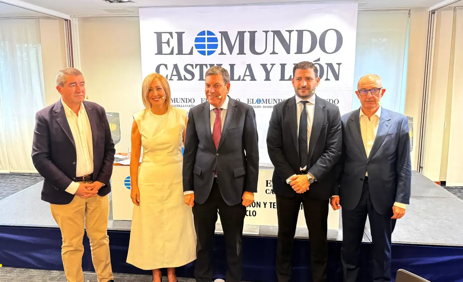 Participantes en el desayuno de prensa