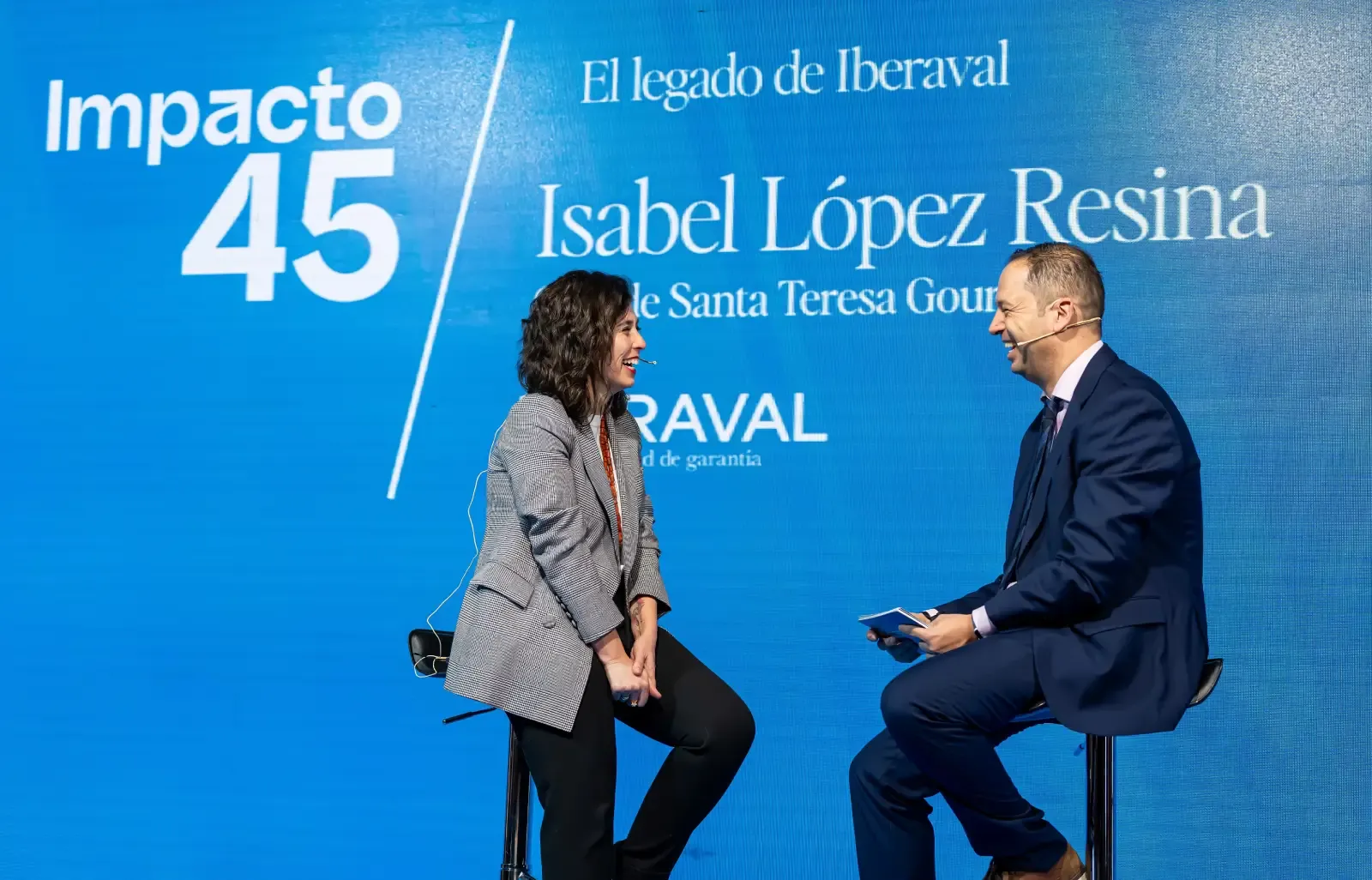 Isabel López Resina, durante la conversación con Iberaval
