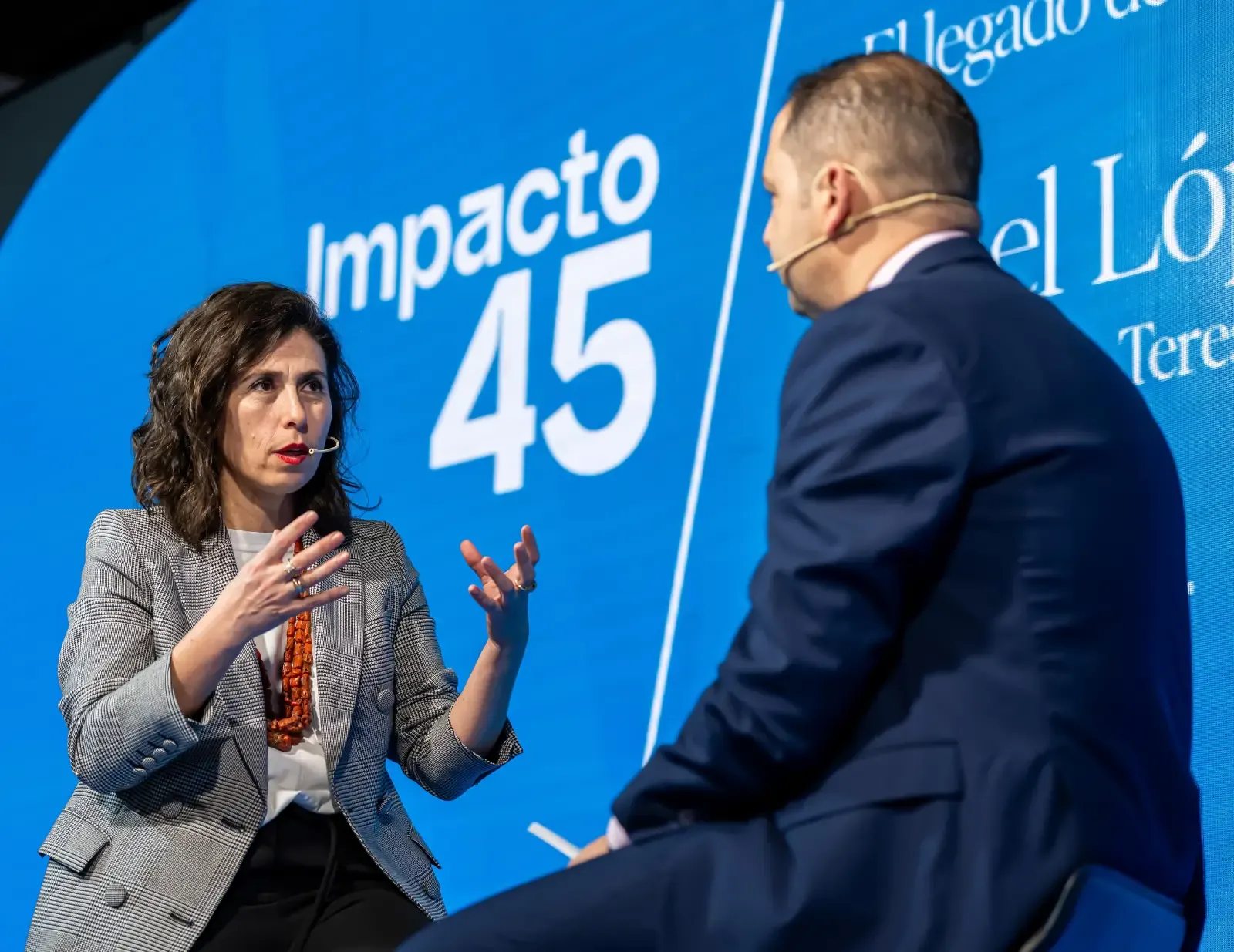Isabel López Resina, durante la conversación con Iberaval
