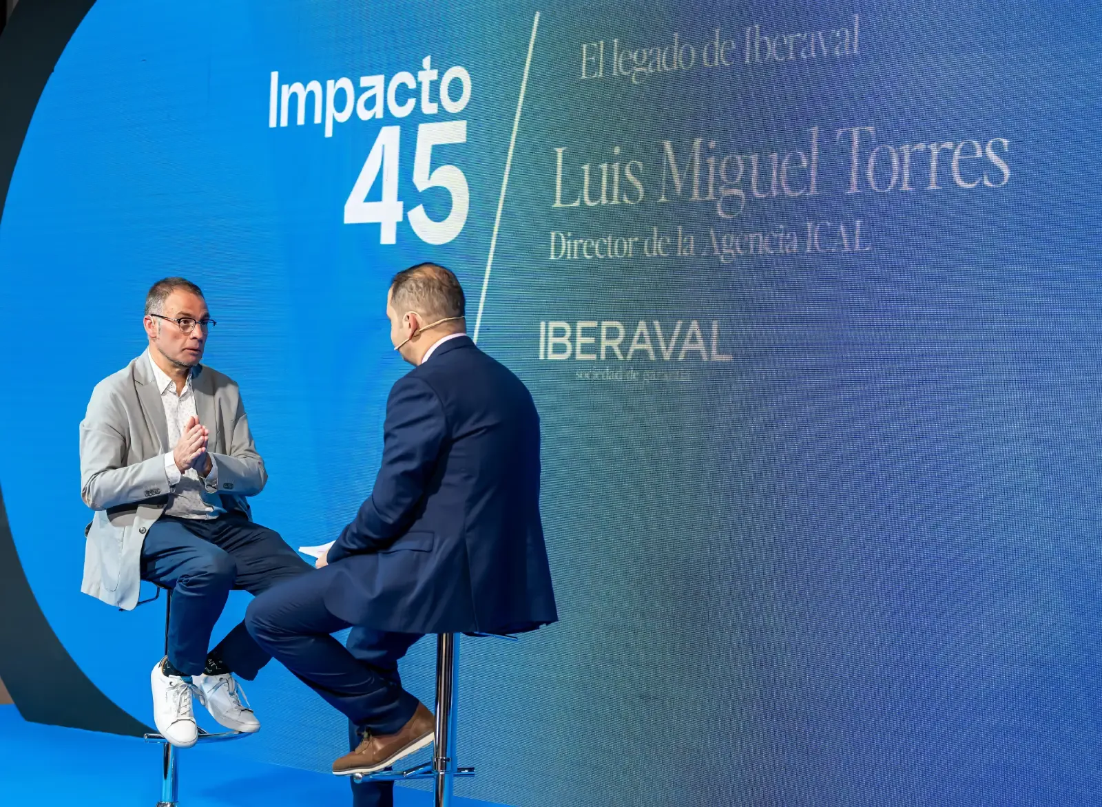 Luis Miguel Torres, durante la conversación con Iberaval