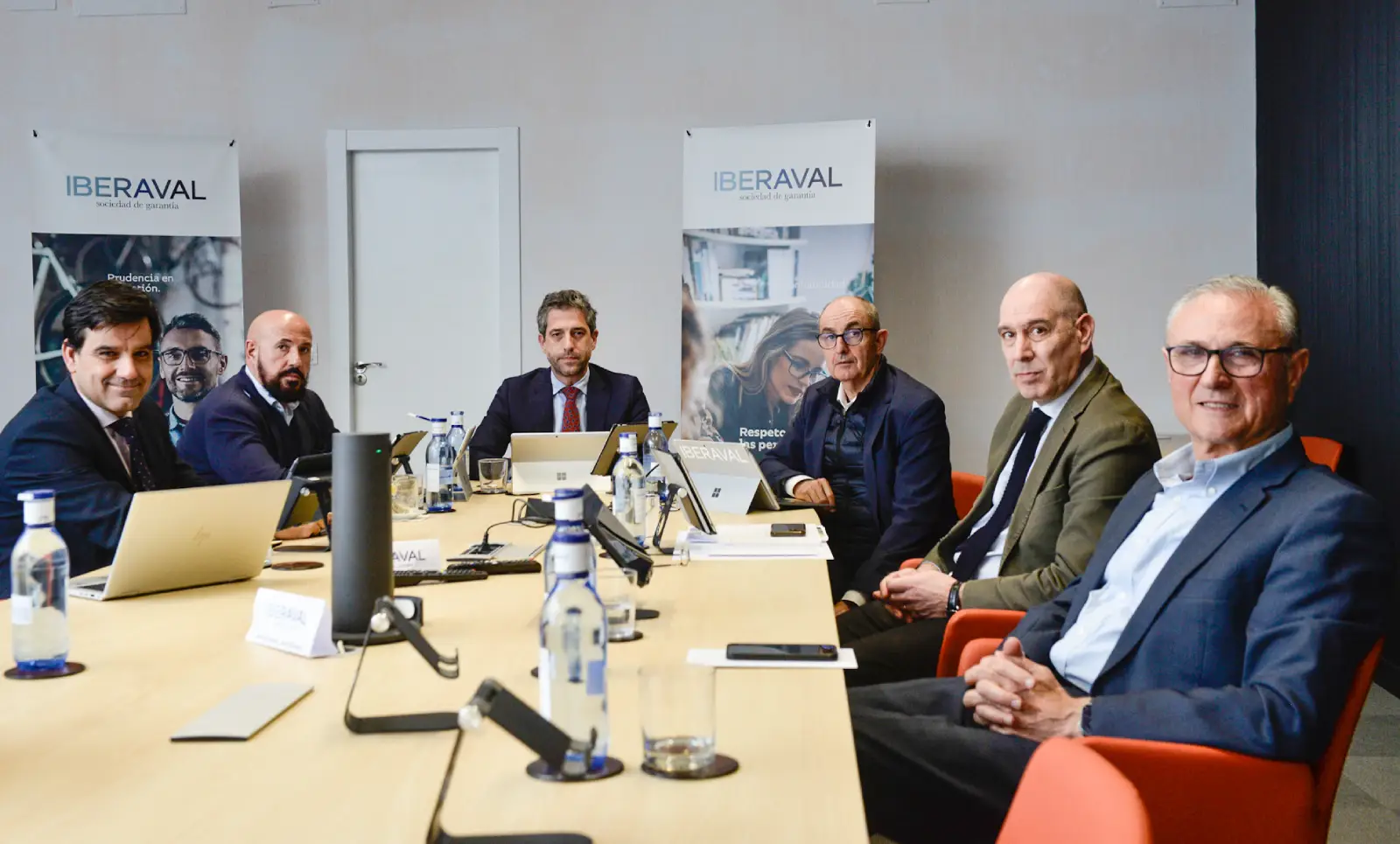 Iberaval contribuye con su apoyo financiero a las pymes al sostenimiento de más de 241.000 empleos