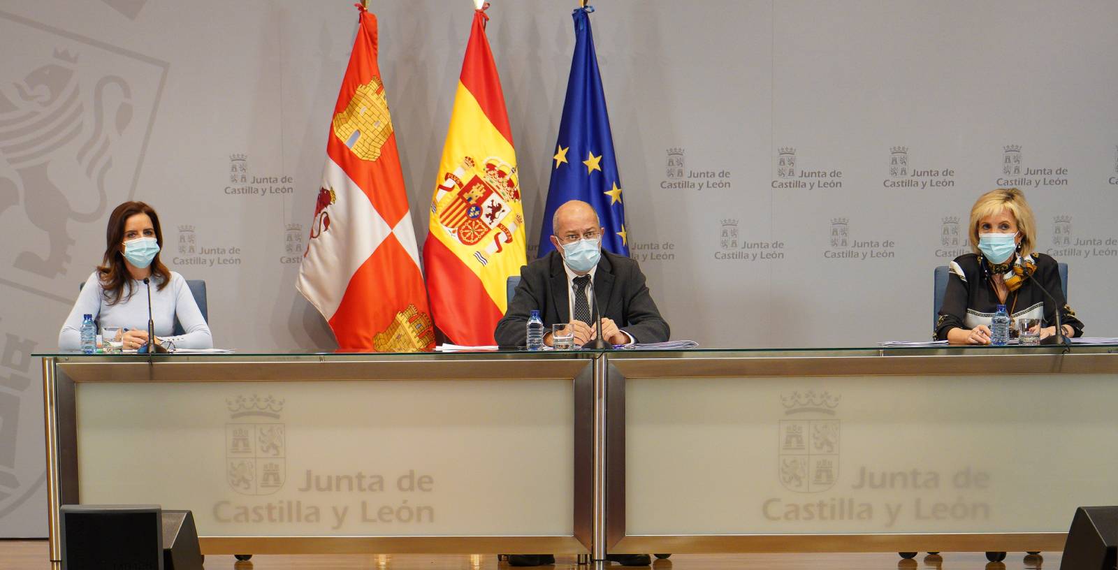 La Junta aprueba 5,4 millones de euros para que Iberaval apoye a empresas del sector hostelero y afectadas por la COVID-19