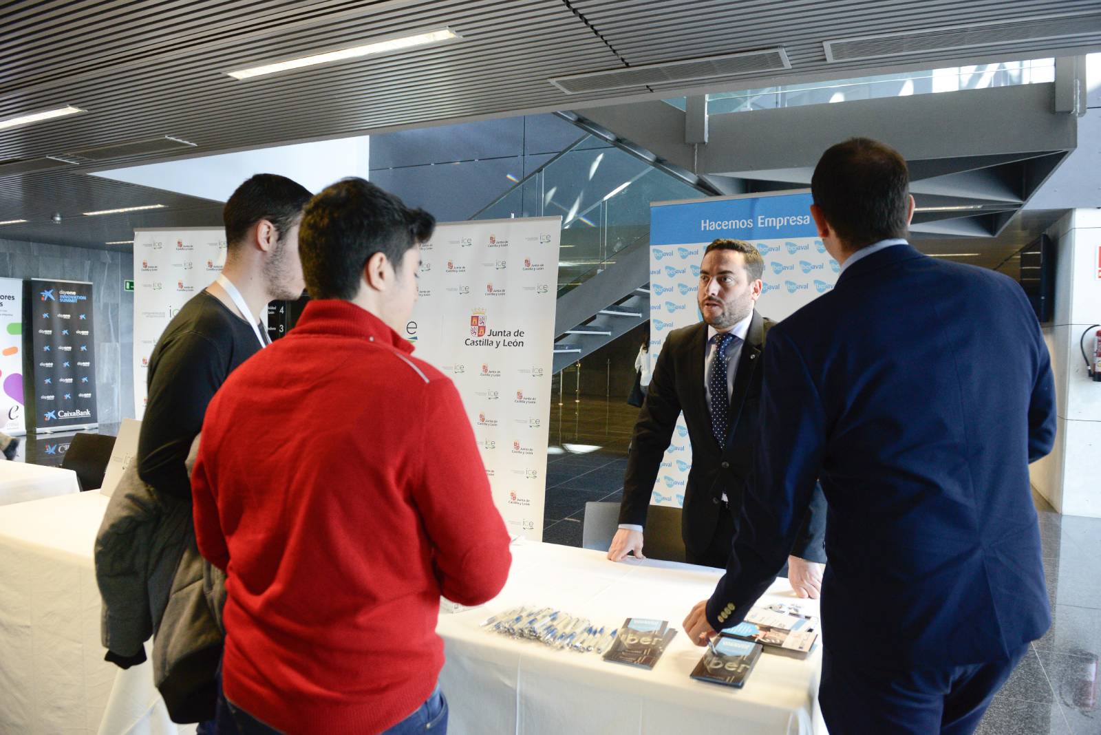 Iberaval ofrece su capacidad financiadora a las empresas en la DayOne Innovation Summit de CaixaBank