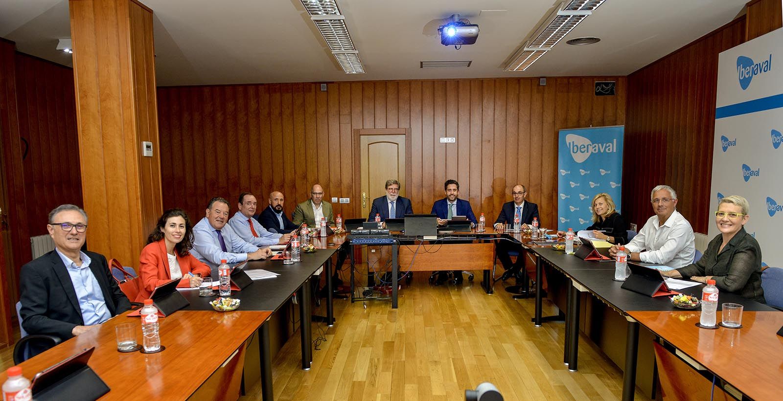 El Consejo de Administración de Iberaval elige como presidente a César Pontvianne
