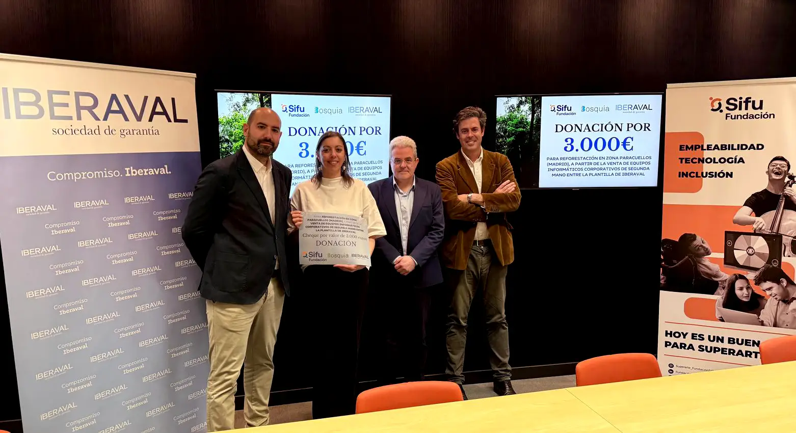 Iberaval financiará una reforestación social con la venta de equipos informáticos obsoletos