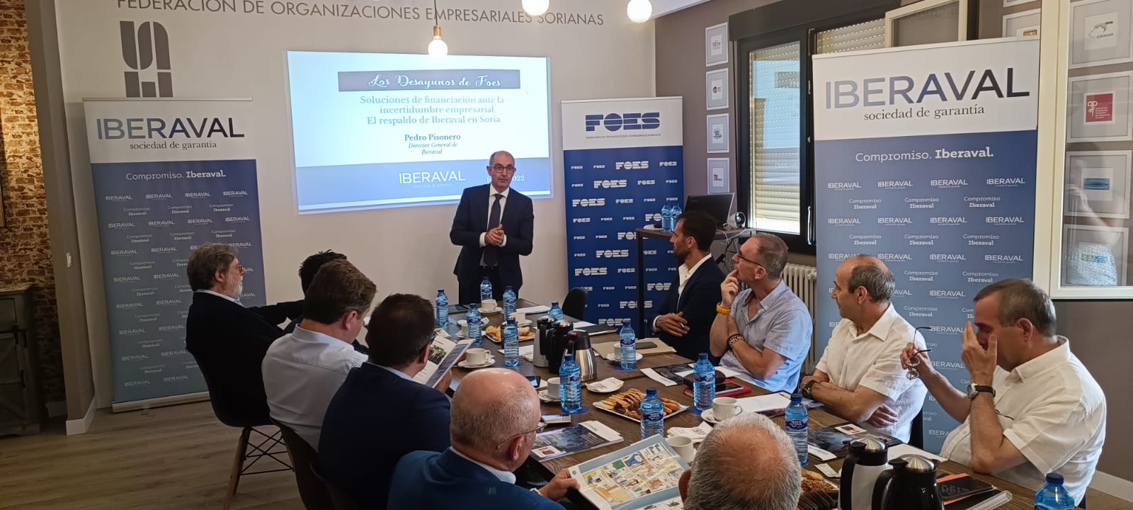 Pisonero combate la “incertidumbre” con una revisión de los principales valores macroeconómicos del momento