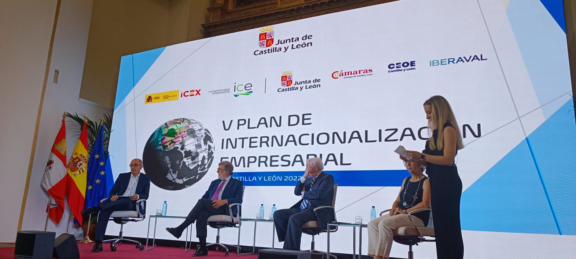 Pisonero valora la nueva línea de internacionalización que desplegará el ICE con el apoyo de Iberaval