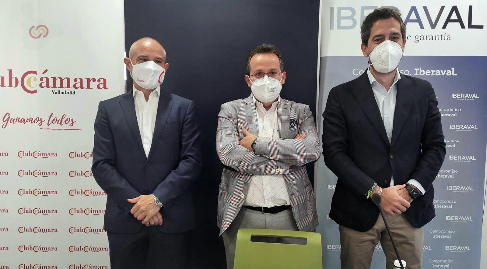 Pontvianne plantea «perder el miedo a crecer» y propone rebajar «trabas en la administración»