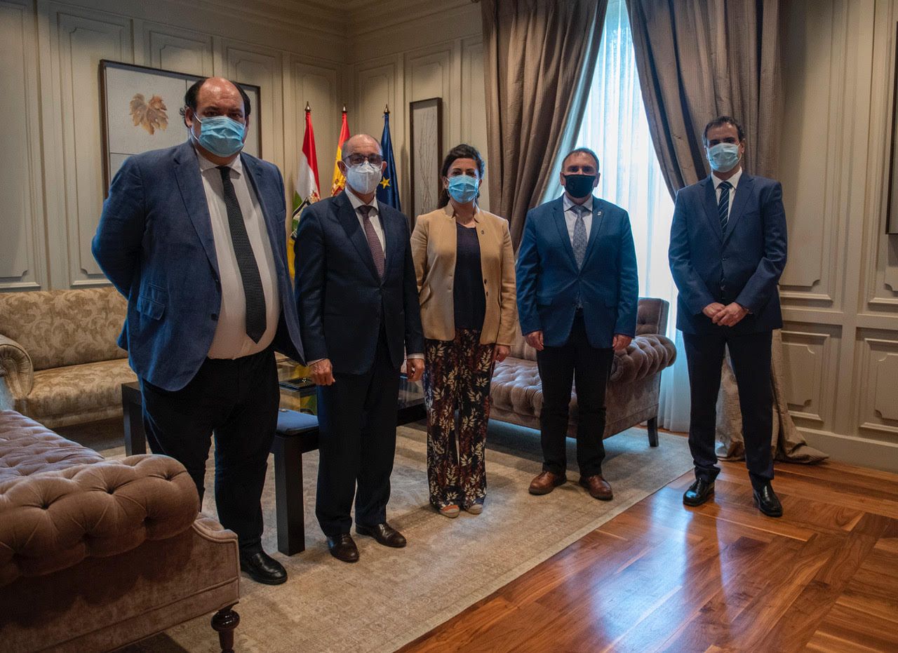 La presidenta de La Rioja apuesta por facilitar el acceso a liquidez a las empresas para reimpulsar la economía