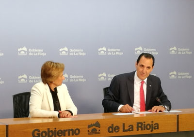 La colaboración entre el Gobierno de La Rioja e Iberaval ha permitido inyectar 49 millones de euros a las pymes riojanas