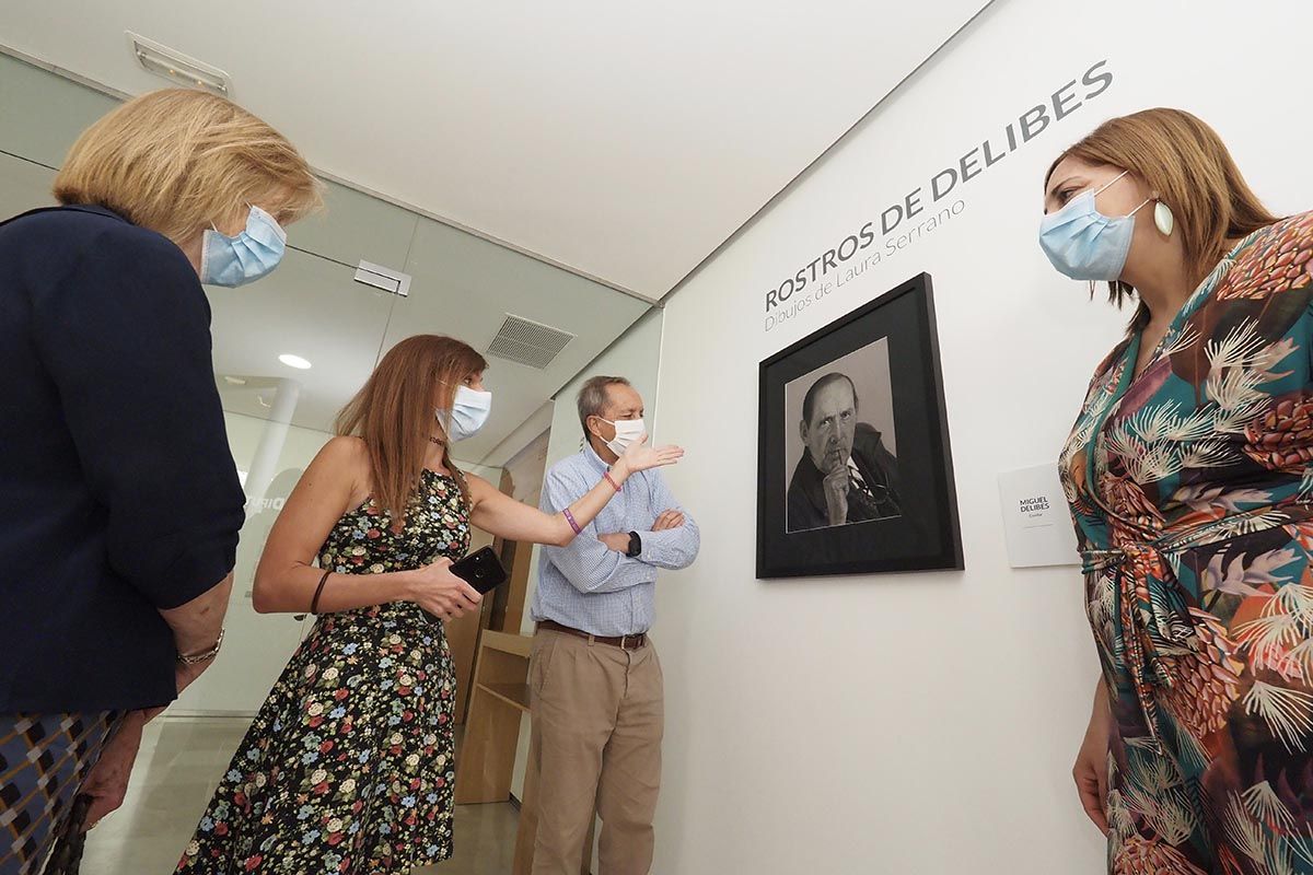 Laura Serrano, en la apertura de la muestra "Rostros de Delibes" en Urueña. Photogenic