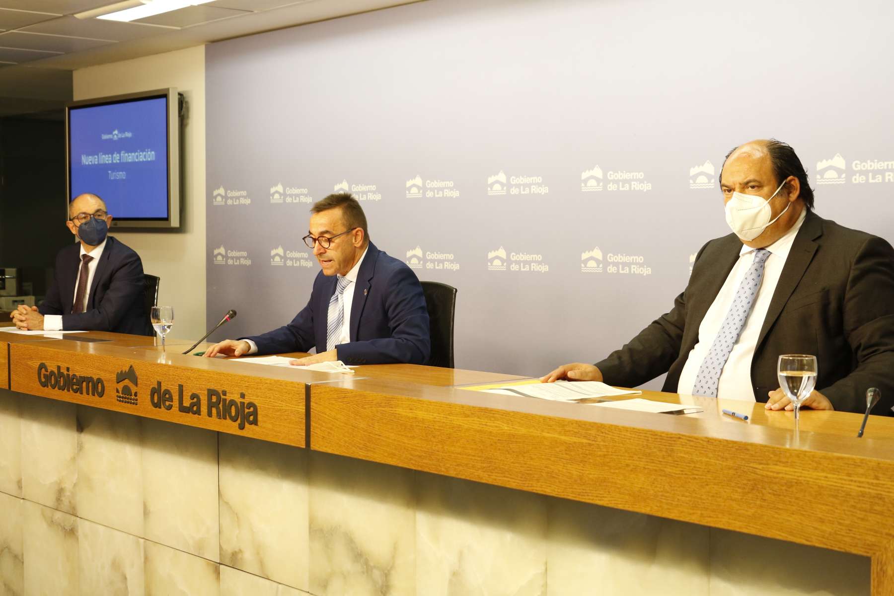 El director de Iberaval, Pedro Pisonero, con Ramiro Gil y Fernando San José