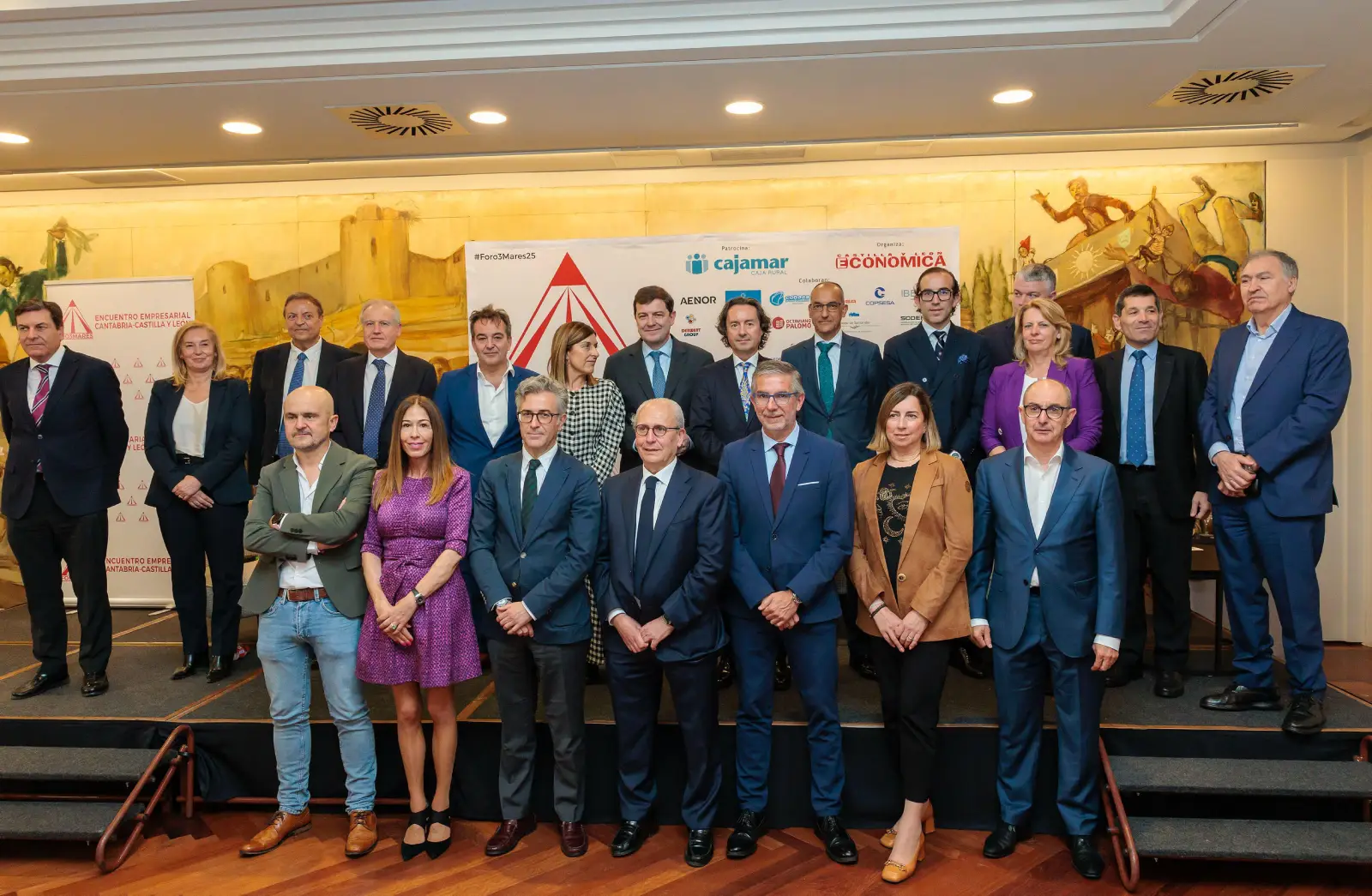 foro-3-mares Foto de grupo con los participantes y autoridades