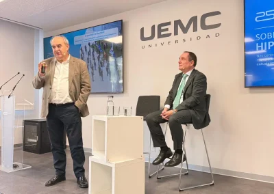 Construir futuro entre ingeniería y empresa: Cajaviva llama a invertir en conocimiento para no perder el tren de la competitividad