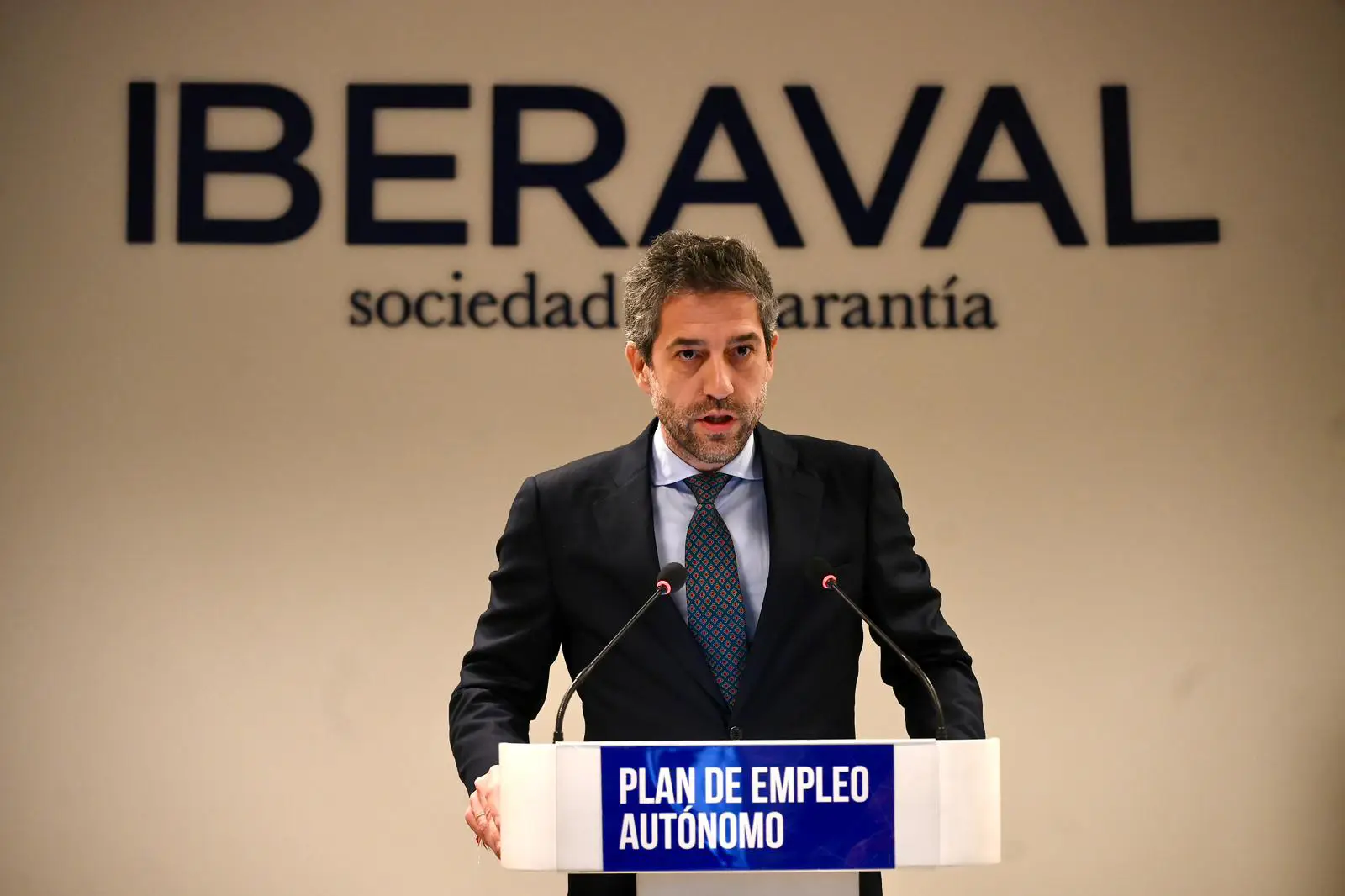 El presidente de Iberaval, César Pontvianne, durante su intervención